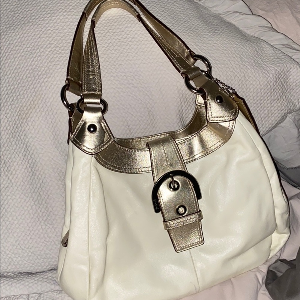 Never used.  Vintage coach !